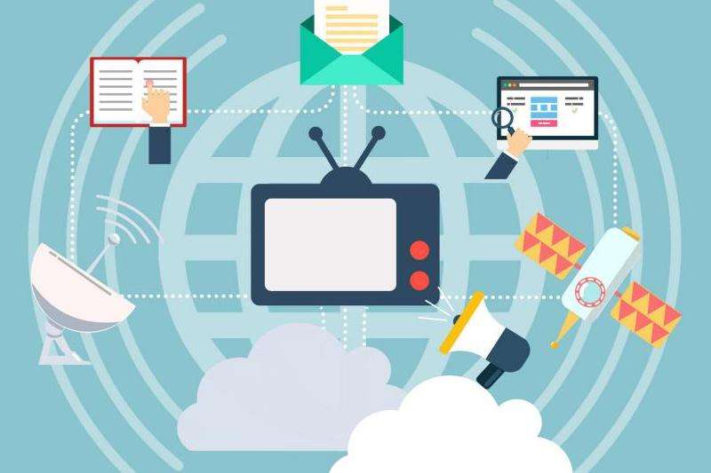 探讨Facebook在社交媒体中的地位和作用